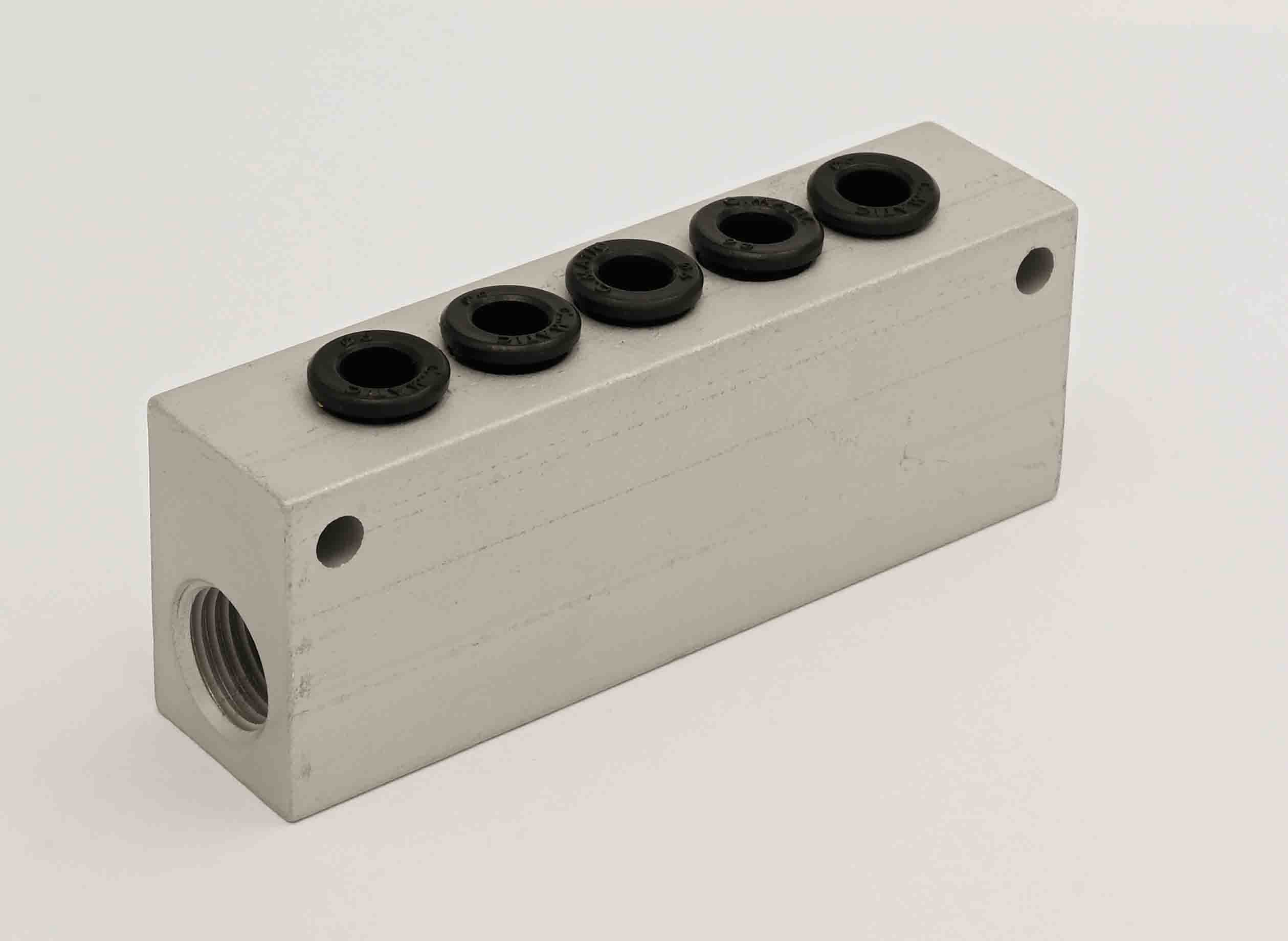 Verteilerblock aus Aluminium Eingang 2x 1/4", Abgang 5x Ø 6 mm